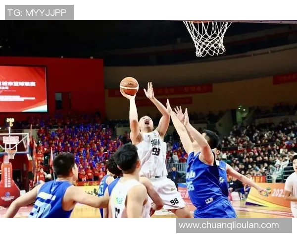 任骏飞领衔球队奋勇争先展现篮球魅力助力赛季目标实现